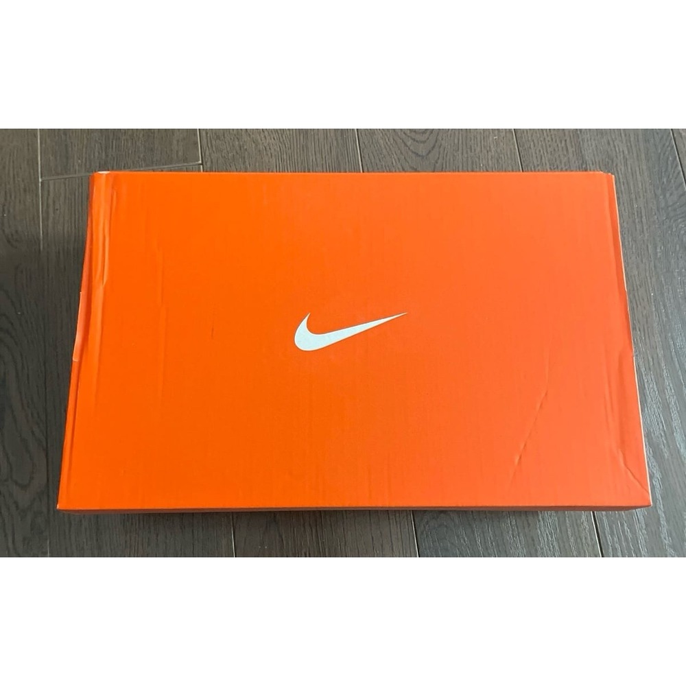 Nike empty‎ shoe box